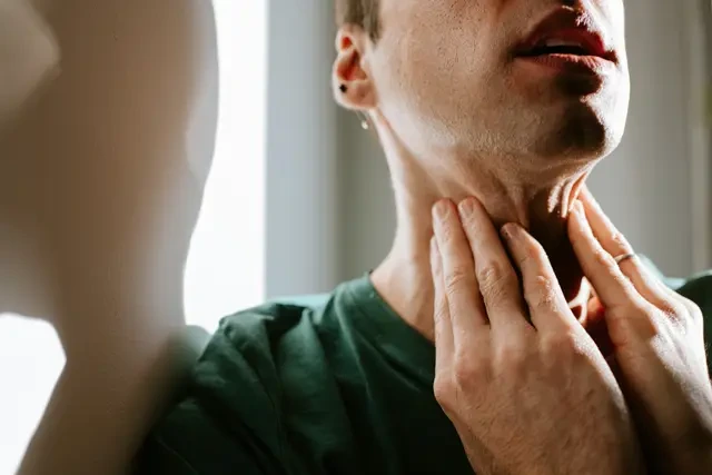A razor-blade sore throat is one symptom.
